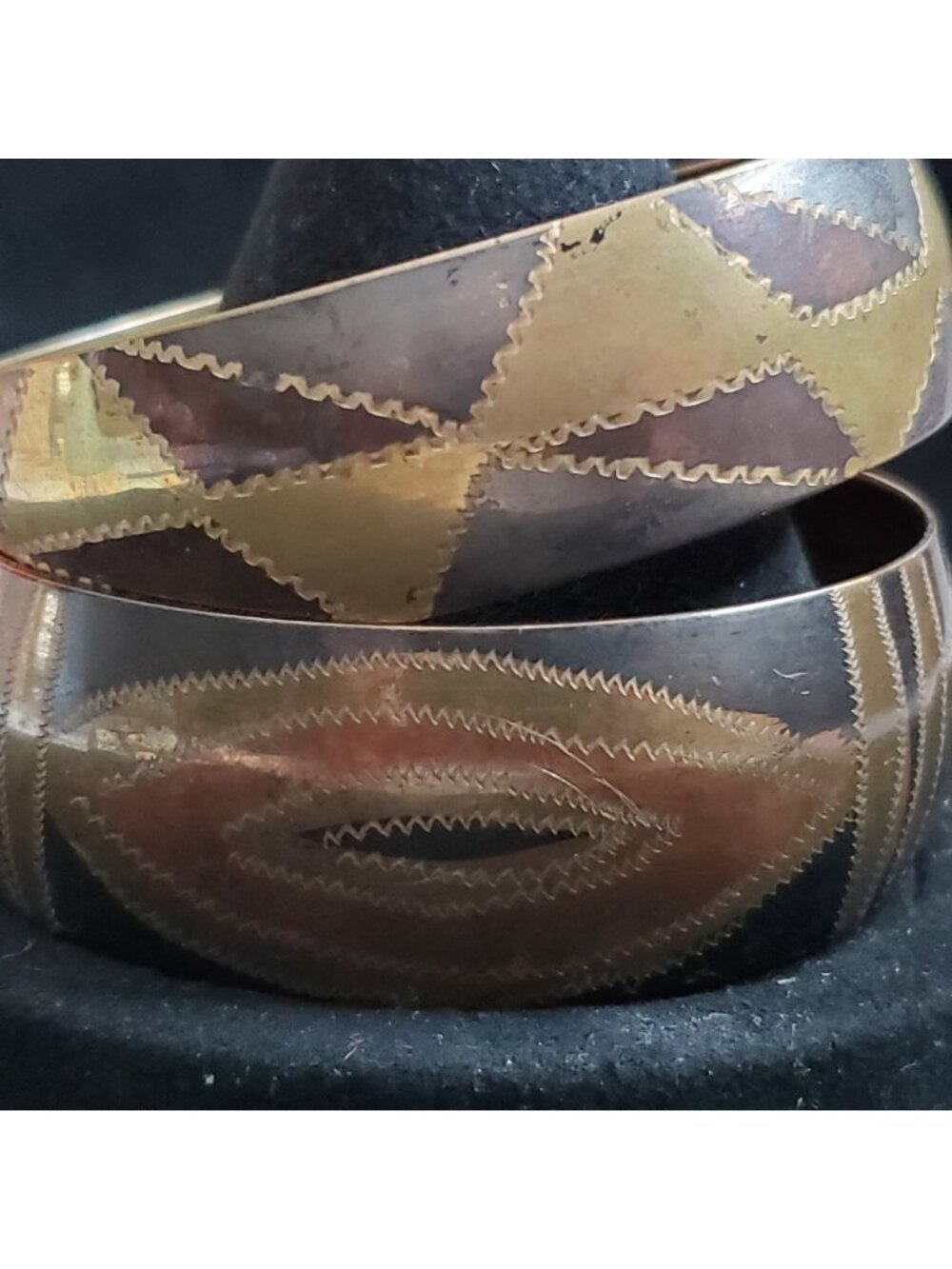 Vintage Bangle Bracelet Etched Tri Tone Metal Geometric Lot of 2 8-8.5"